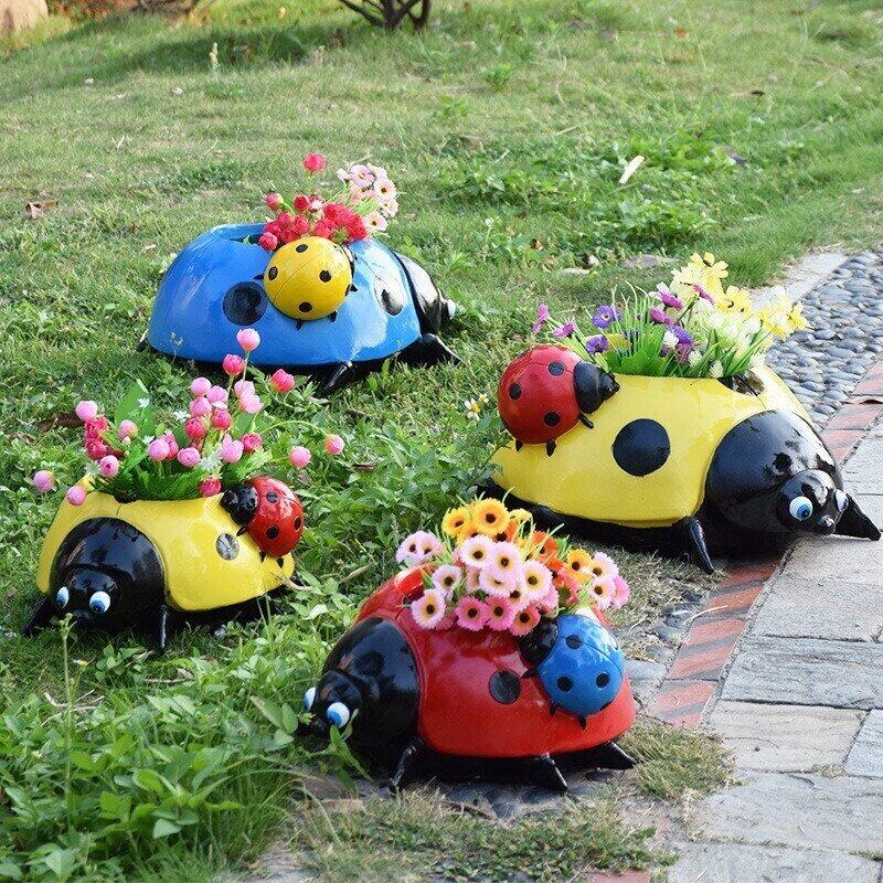 🐞Metal ladybug flower pot